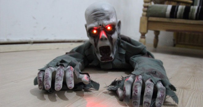 Bu eve sakın girmeyin! Her türlü bela var