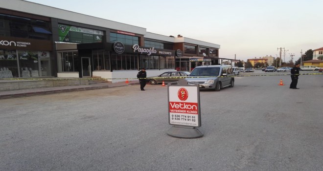 Baba ve oğula silahlı saldırı: 1 ölü 2 yaralı