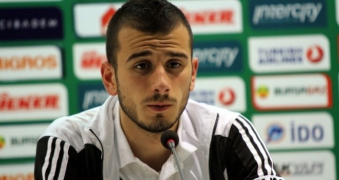 Yıldız futbolcuya İtalyan kancası