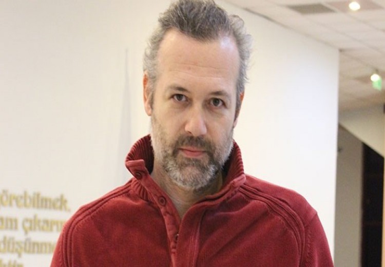 Levent Üzümcü İstanbul Şehir Tiyatroları'ndaki görevinden alındı