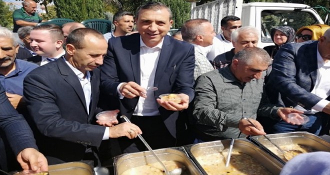 KAI Federasyonu 2 bin kişiye aşure dağıttı...