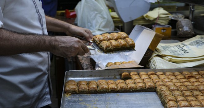 Tatlı imalathanelerine sıkı denetim...