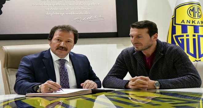 MKE Ankaragücü'nün hedefi ligde kalıcı olmak...