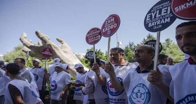 Türkiye büyüyorsa ekmeğimiz neden küçülüyor...