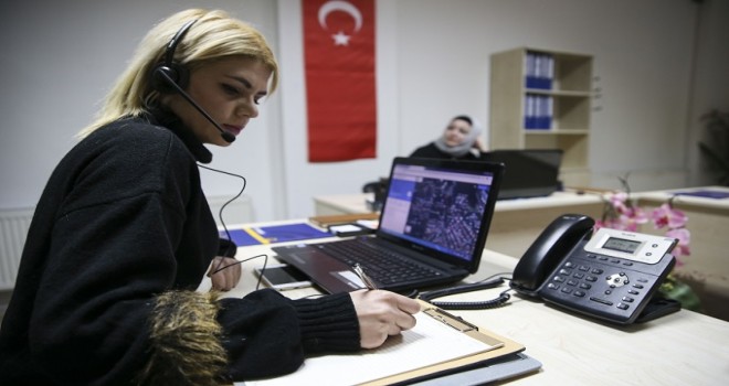 Asansörde kalanları kurtarma timi kuruldu...