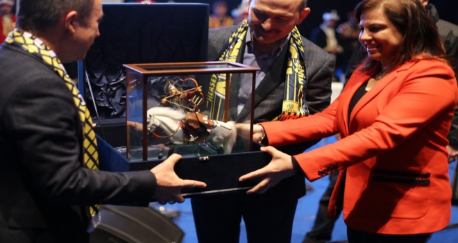 Süleyman Soylu'ya anlamlı hediye