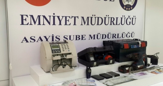 ATM fareleri yakalandı