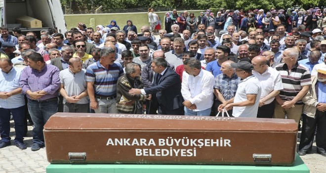 Sele kapılan kadın son yolculuğuna uğurlandı...