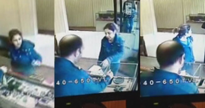 Anne babasını öldürüp çaldığı altınları böyle bozdurdu