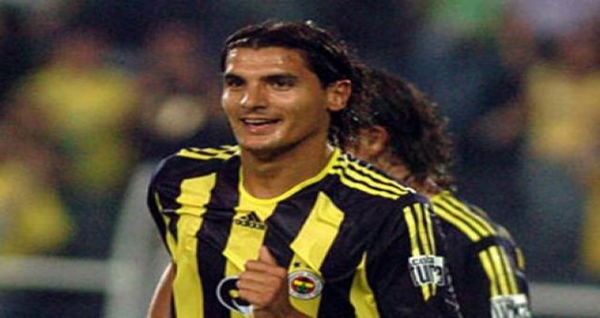 Önder Turacı bıçaklandı