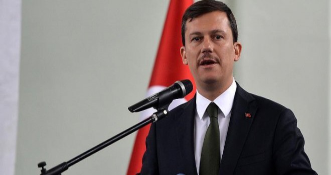 Aramıza fitne sokmak isteyenlere karşı uyanık olmalıyız...