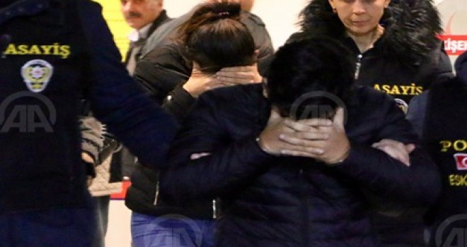 İnternet dolandırıcısı çift yakalandı...