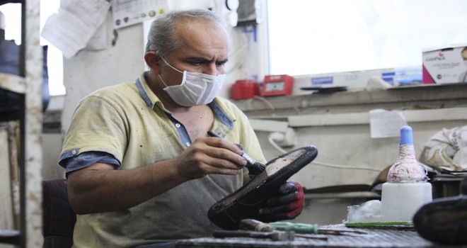 500 milyon çift üretim yapılabiliyor ancak...