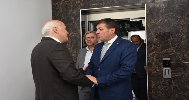Rektör'den Başkan'a ziyaret