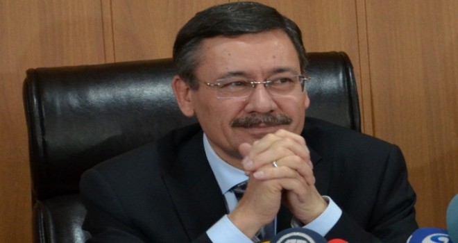 Kapanan Twitter’i yeniden açtırdım