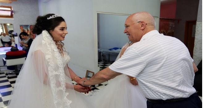 Fethi Yaşar'ın 5 bininci gelini...