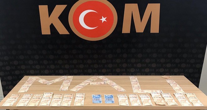Alışverişlerini sahte parayla yapıyorlardı...