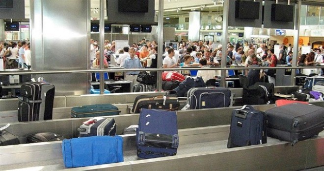 Esenboğa havalimanın da bagajları soyuyorlarmış!