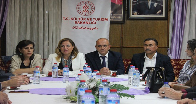 Ankara Türkülerine sahip çıkmalıyız