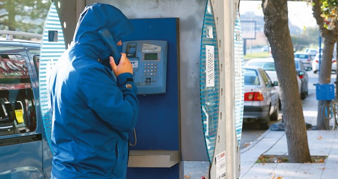 112'yi arayıp hakaret eden kişi yakalandı