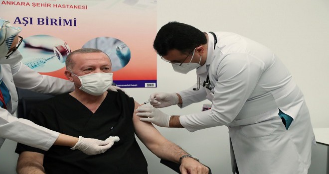 Erdoğan duyurdu: 254 bin sağlık çalışanı ilk doz aşısını oldu