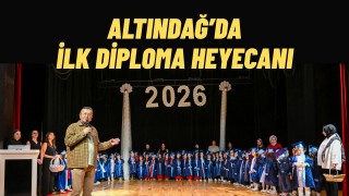 Altındağlı Minikler İlk Diplomalarını Aldı Mezuniyet Coşkusu Renkli Görüntülere Sahne Oldu